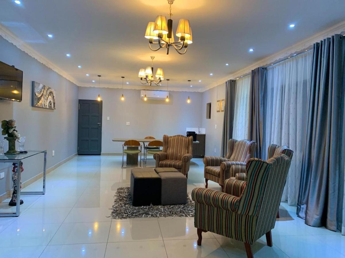 Airport Lodge Ньюкасл Экстерьер фото